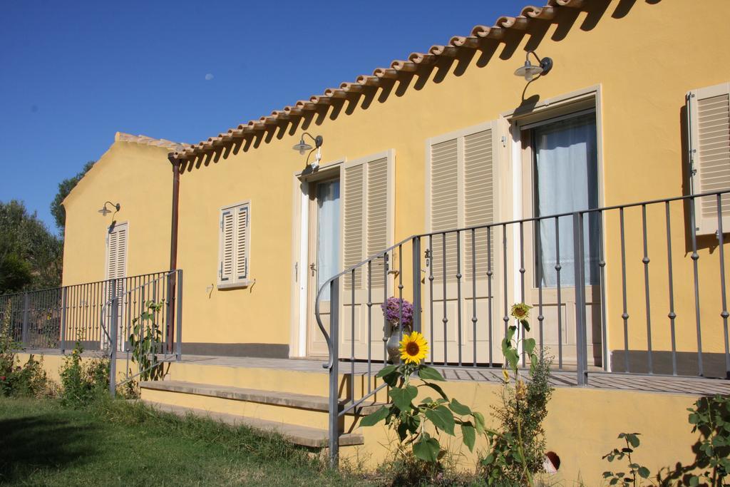 Agriturismo S'Arxola Villa เตวลาดา ภายนอก รูปภาพ