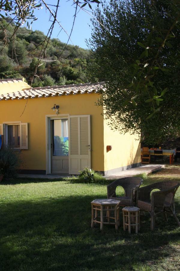 Agriturismo S'Arxola Villa เตวลาดา ภายนอก รูปภาพ